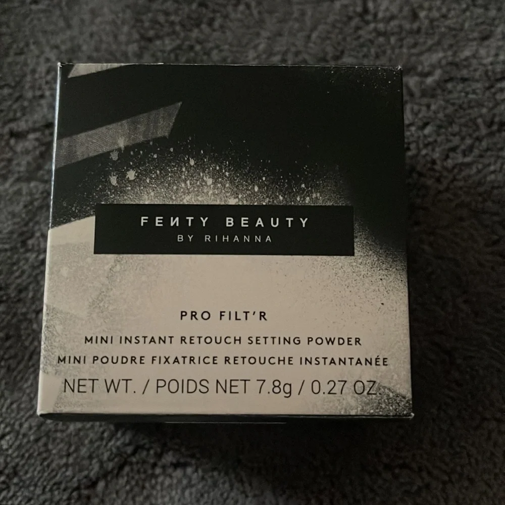 Fenty Banana Mini Pro Filt’r Instant Retouch Setting Powder